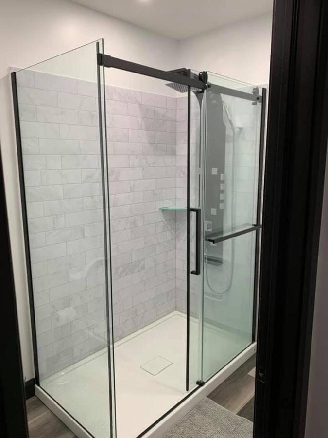 Saint-David-de-Falardeau Le Chalet Du Valiヴィラ エクステリア 写真